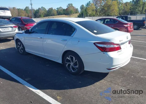 2016 Honda Accord Lx z USA, uszkodzony, nr VIN 1HGCR2F32GA061551